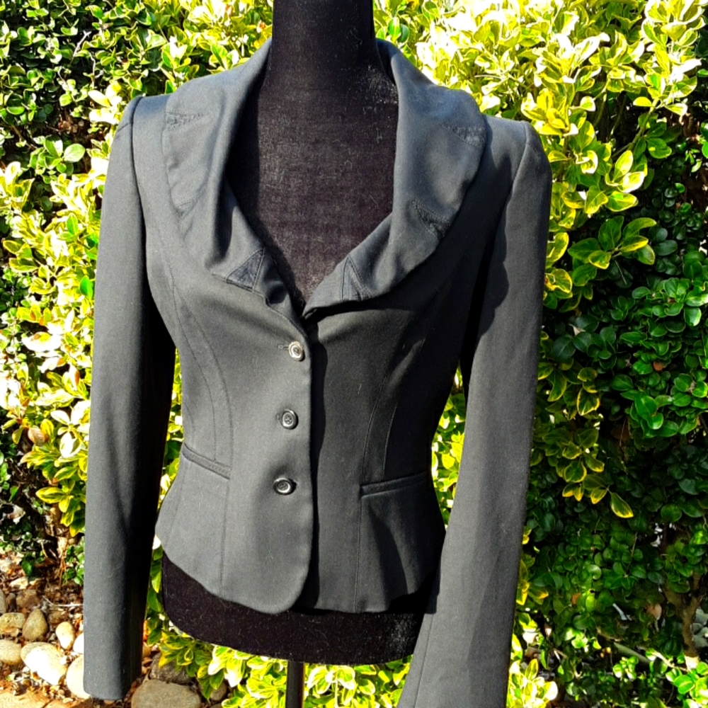 FINAL Elie Tahari Blazer